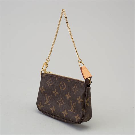 vintage Louis Vuitton small handbag